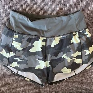 Cute classic camo shorts!
